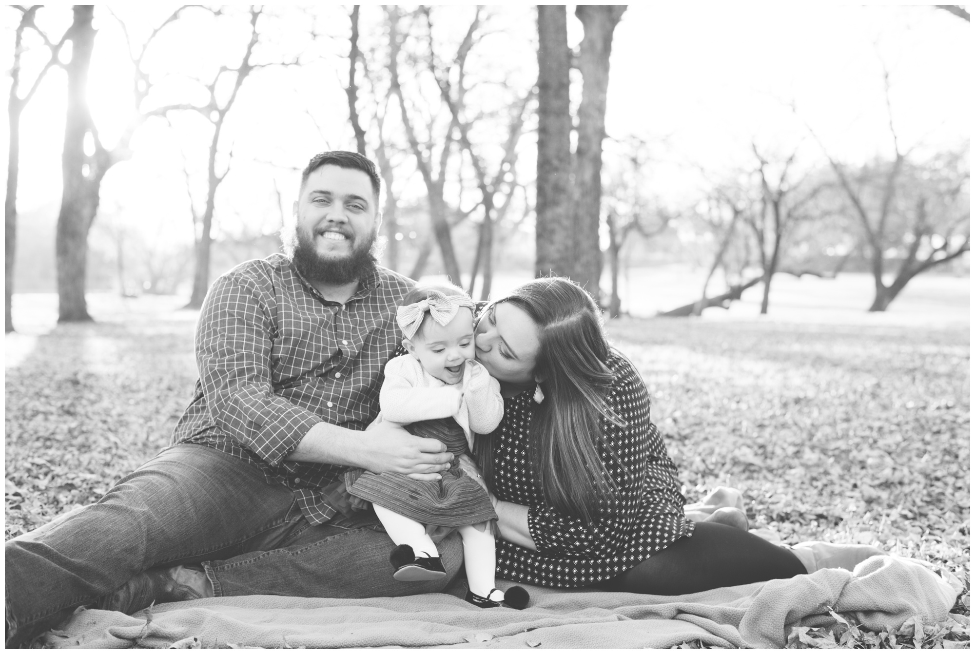 Fort Worth Family Photographer | Fort Worth Trinity Park Family Session | Fort Worth Trinity Park | Lauren Grimes Photography